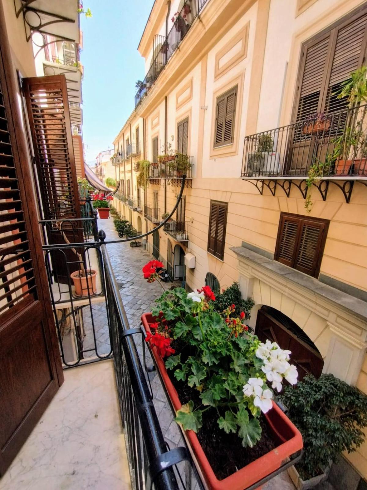 Apartamento Domus Vetriera Palermo Exterior foto