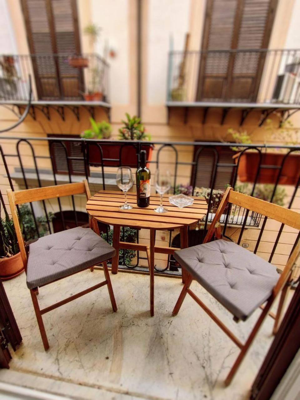 Apartamento Domus Vetriera Palermo Exterior foto